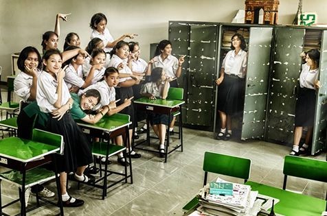 กิจกรรมในห้องเรียนและความสดใสหน้าล็อกเกอร์